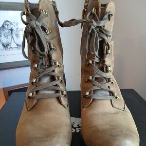 Emelie Conquest Boots